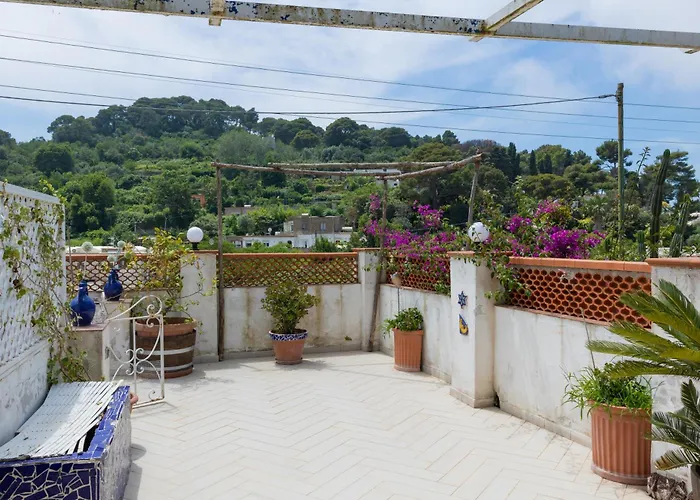 Blue Di アパート カプリ